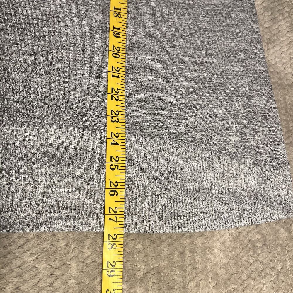 GAP Grey Long Sleeve Size M - Picture 5 of 5